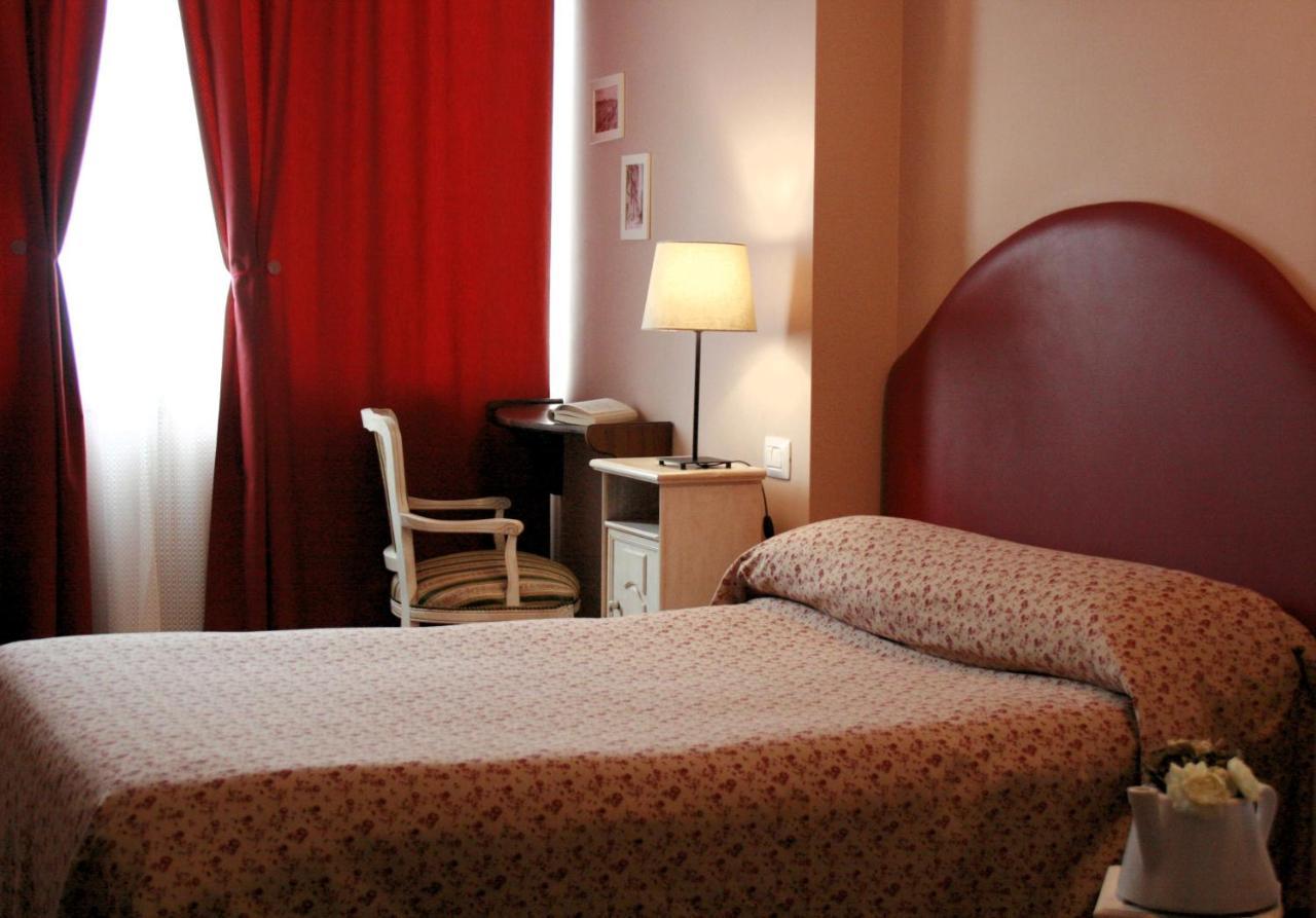 Ankon Hotel Ancona Bagian luar foto